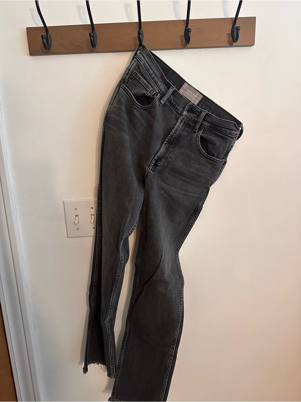 Everlane Black Cropped High-Rise Jeans - Picture 1 of 1